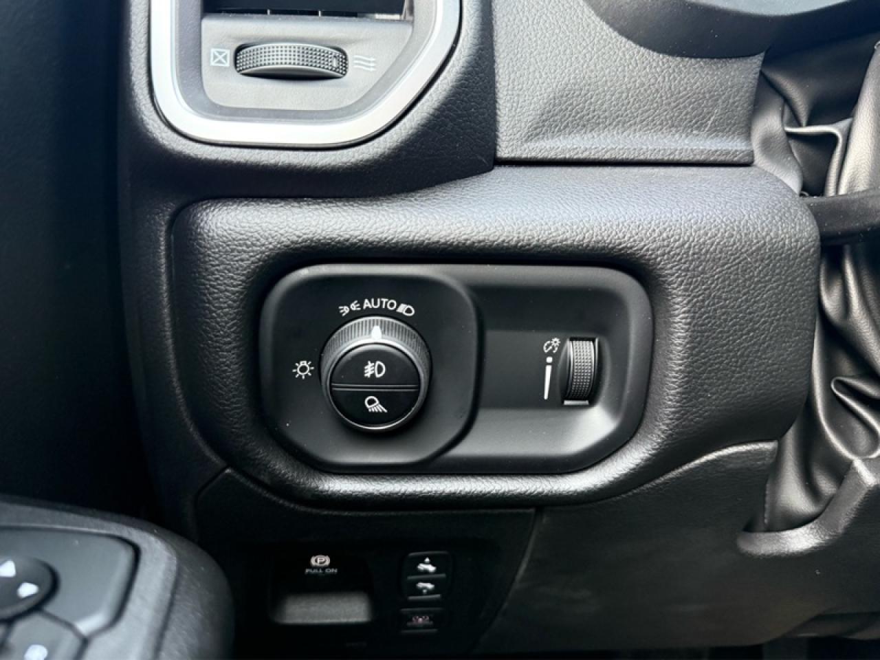 2025 RAM 1500 Big Horn Photo