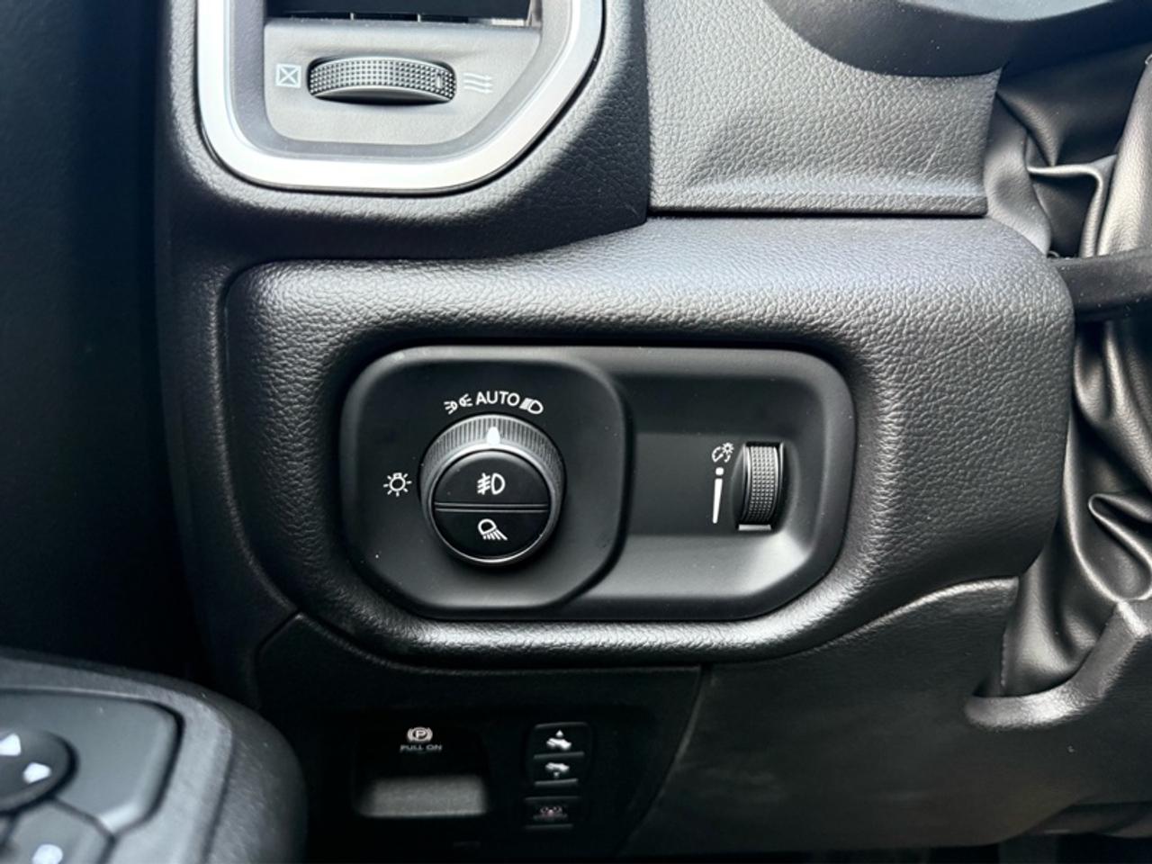 2025 RAM 1500 Big Horn Photo