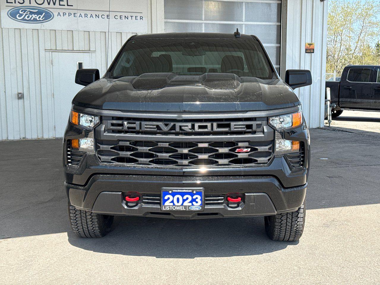 2023 Chevrolet Silverado 1500 Custom Trail Boss - Photo #2