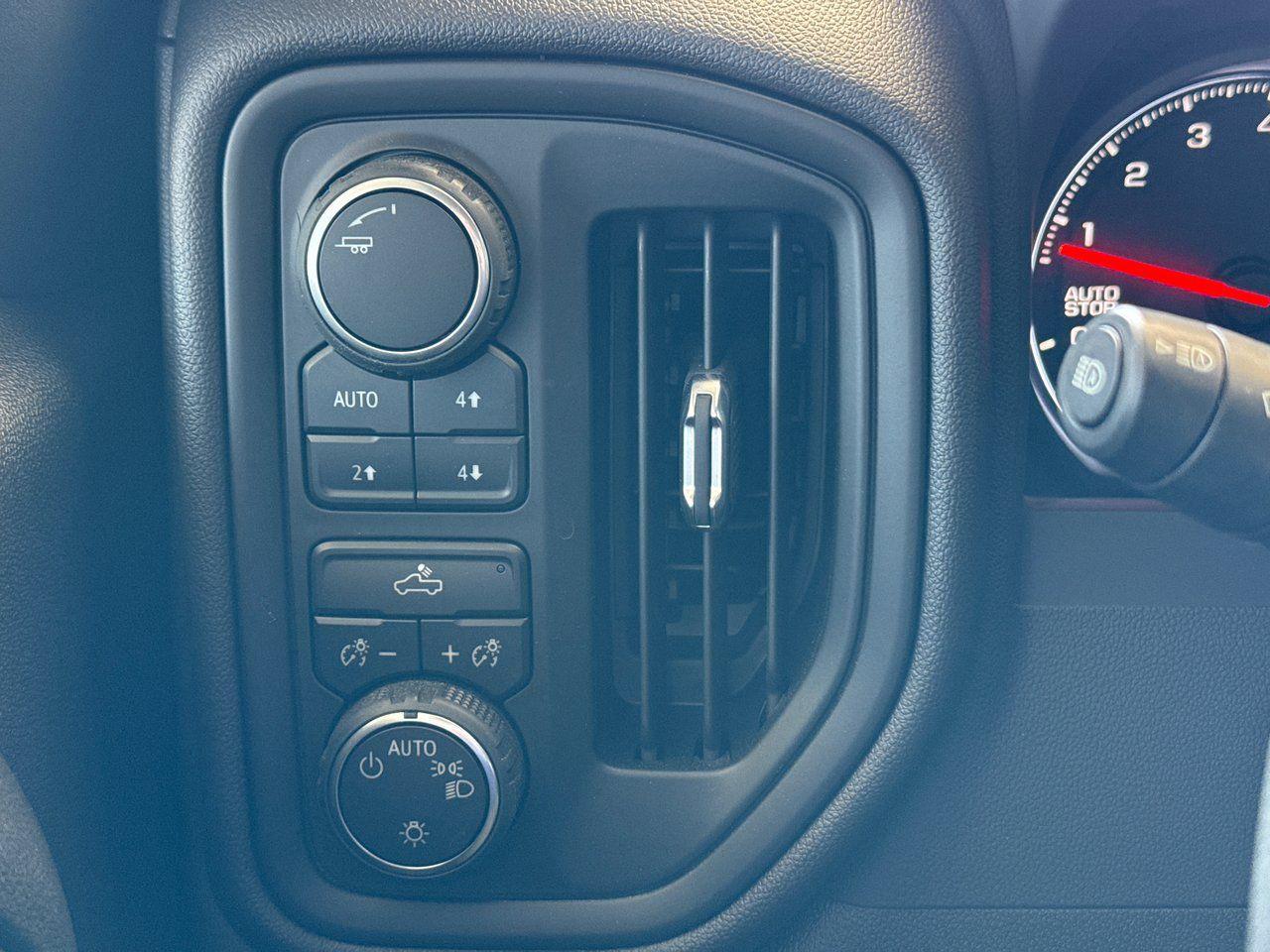 2023 Chevrolet Silverado 1500 Custom Trail Boss - Photo #28