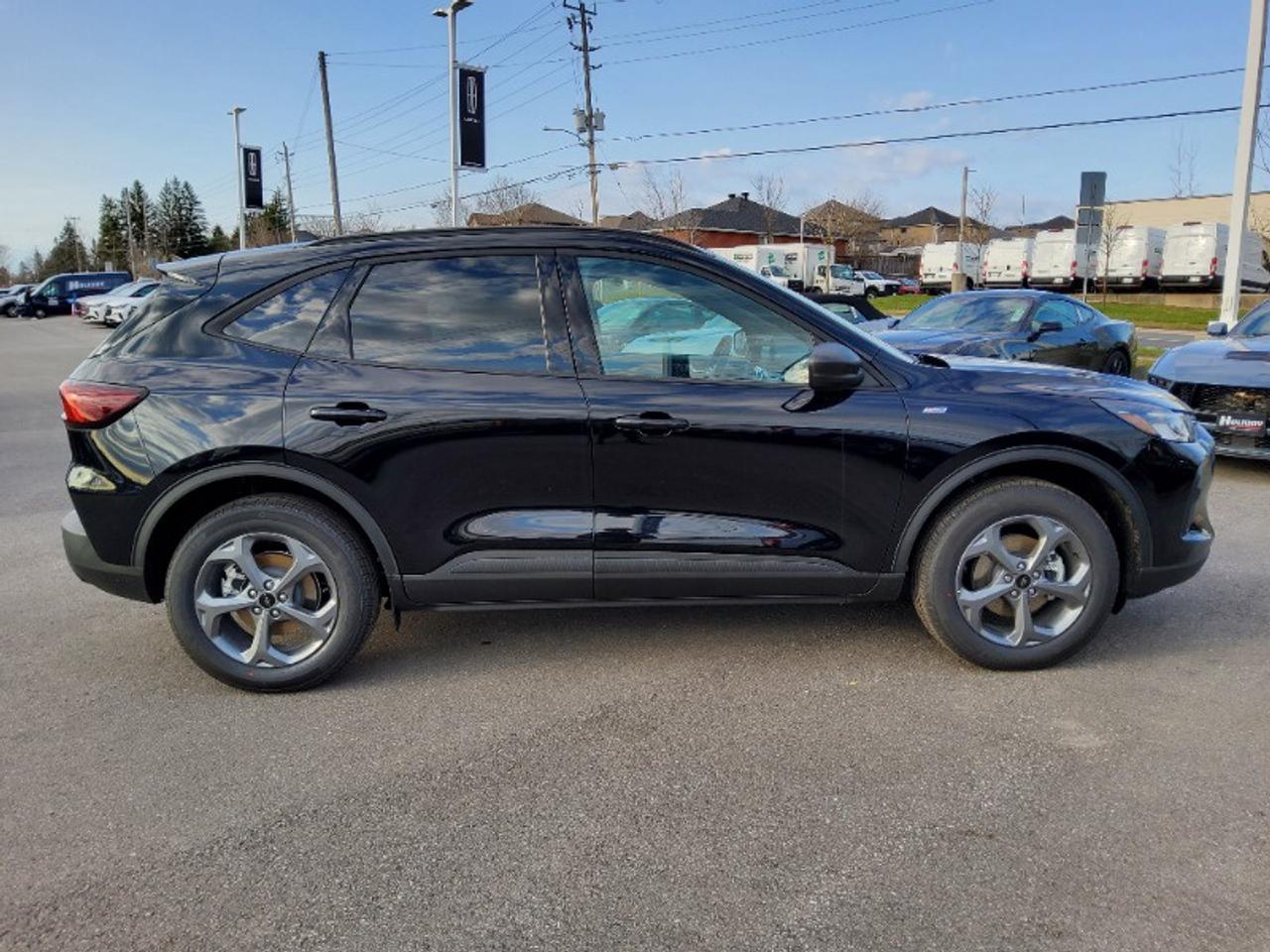 2025 Ford Escape ST-Line Photo