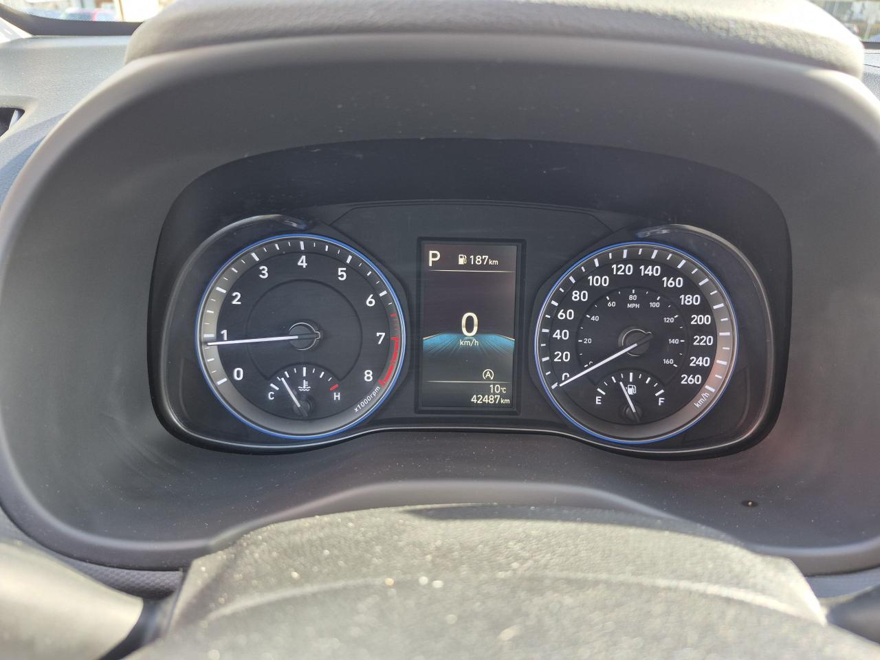 2022 Hyundai KONA Essential Photo8