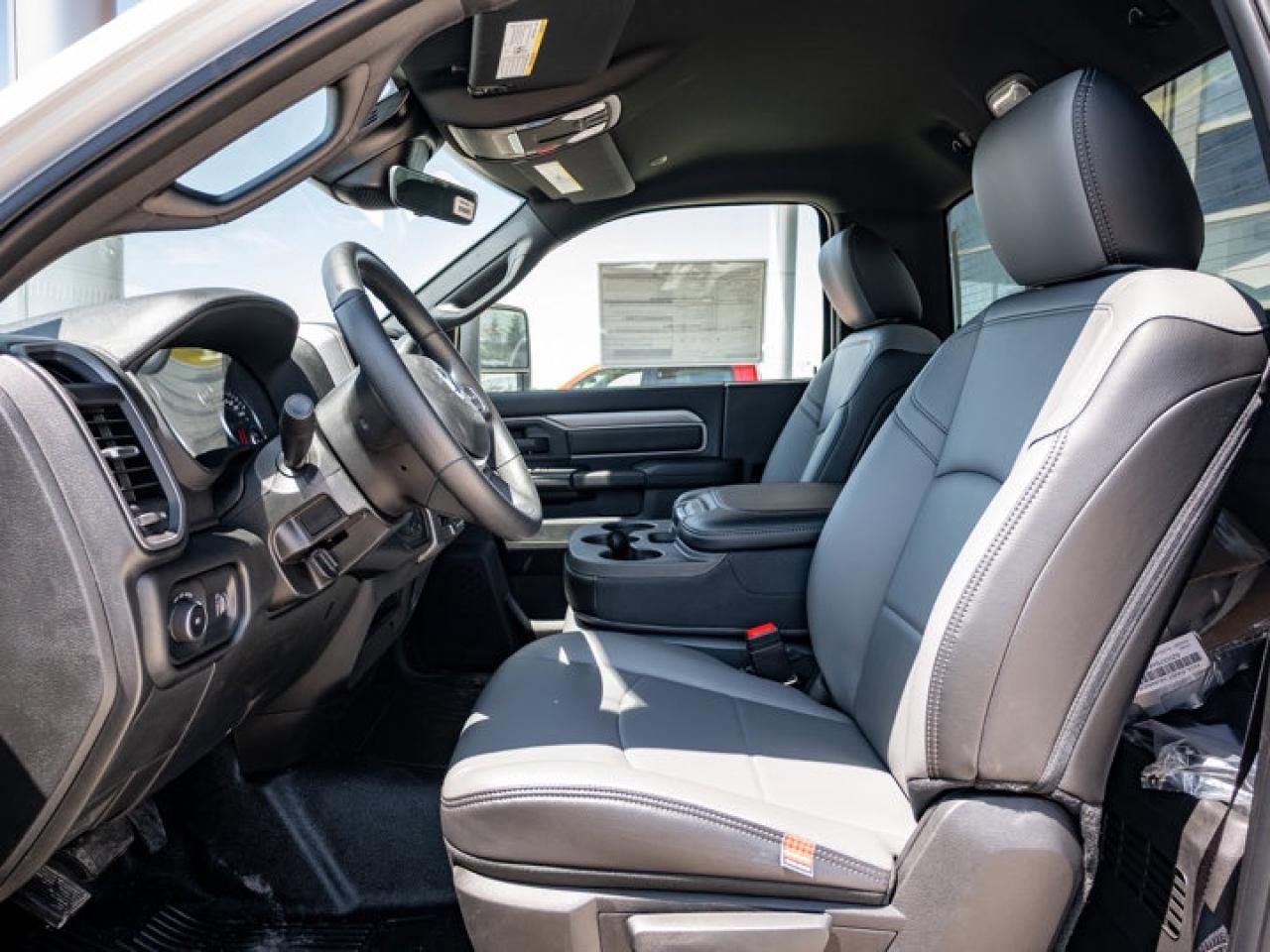 2025 RAM 5500 Chassis Tradesman Photo