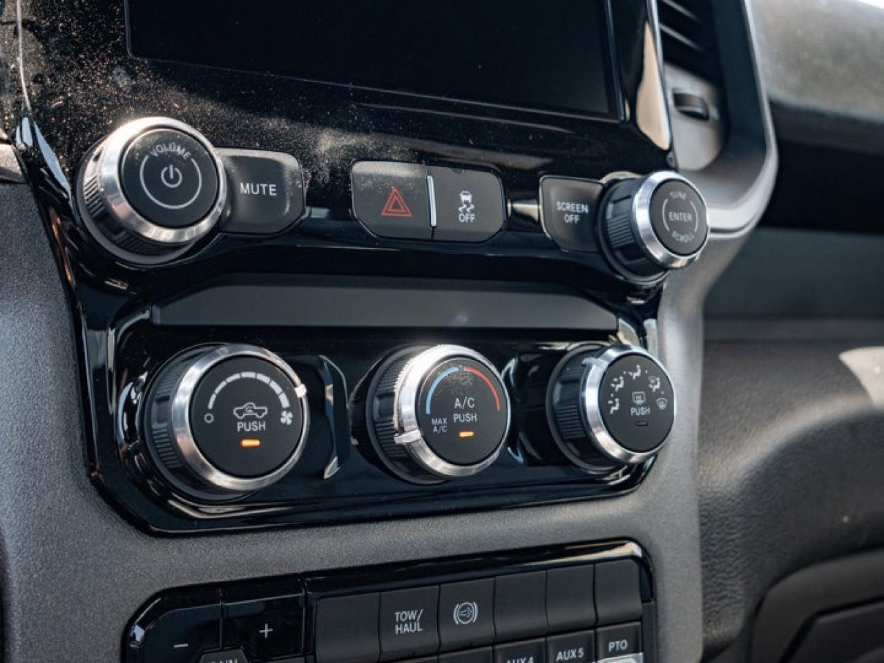 2025 RAM 5500 Chassis Tradesman Photo