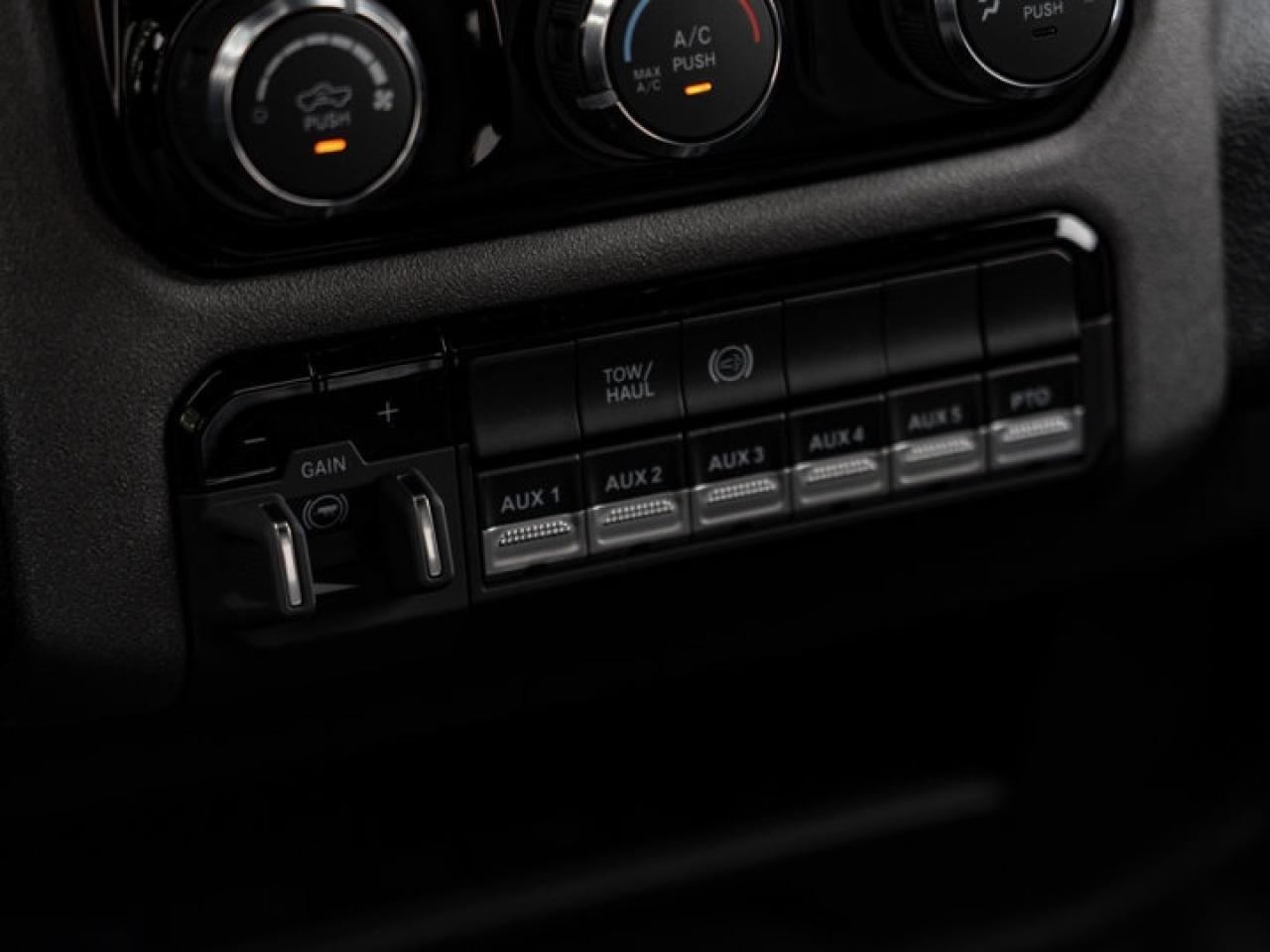 2025 RAM 5500 Chassis Tradesman Photo