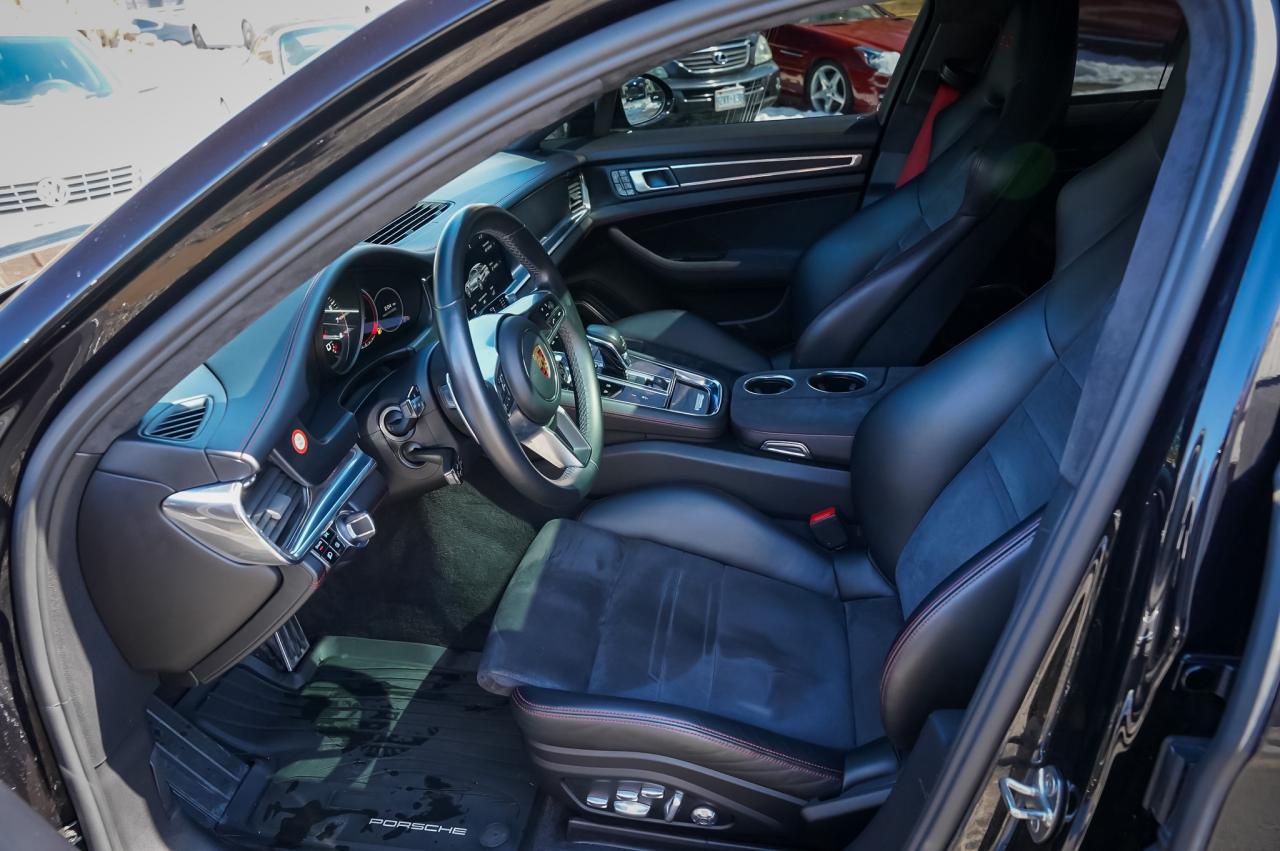 2020 Porsche Panamera GTS | AWD | Well Equipped Photo