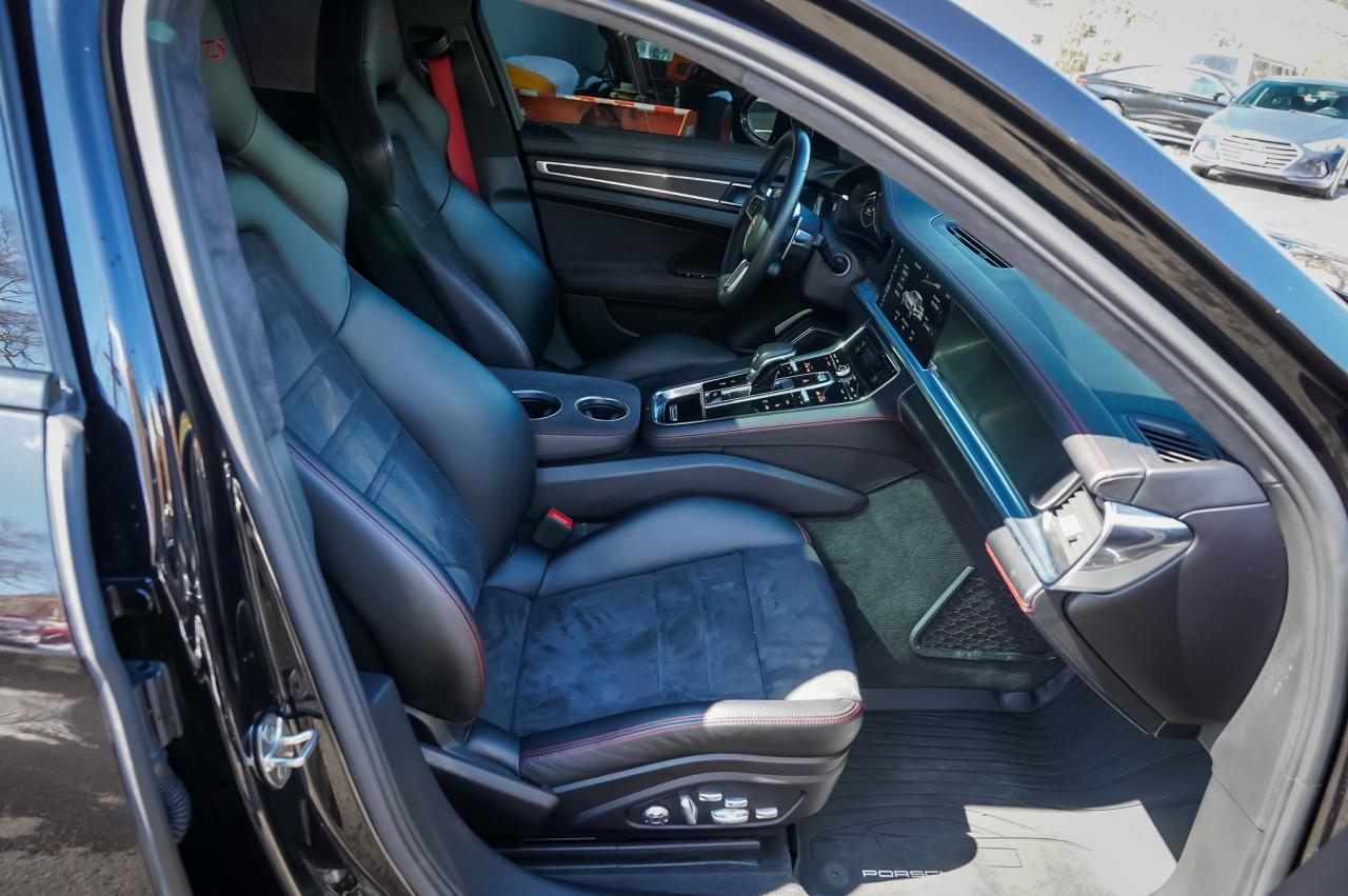 2020 Porsche Panamera GTS | AWD | Well Equipped Photo