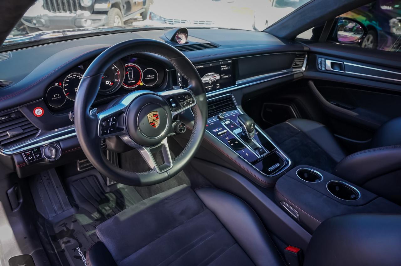 2020 Porsche Panamera GTS | AWD | Well Equipped Photo