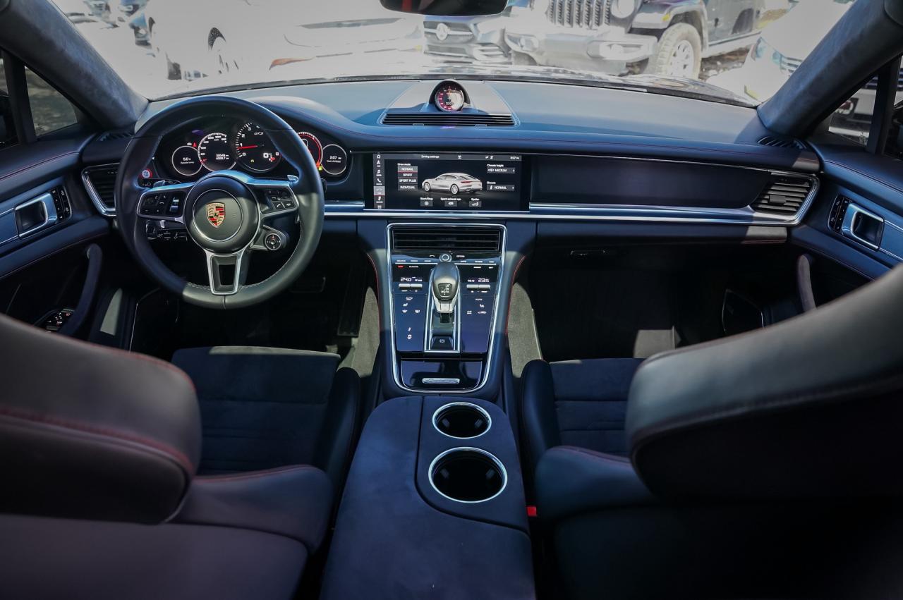 2020 Porsche Panamera GTS | AWD | Well Equipped Photo