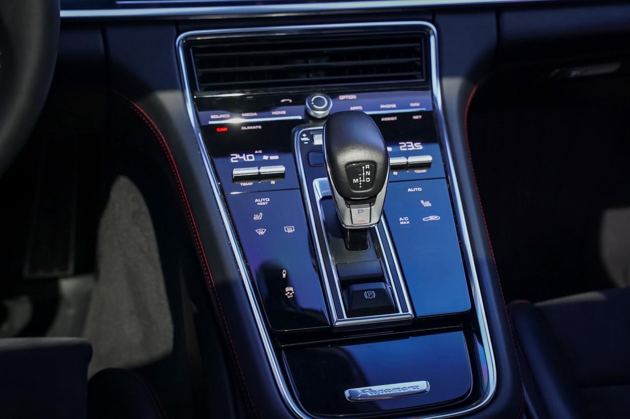 2020 Porsche Panamera GTS | AWD | Well Equipped Photo