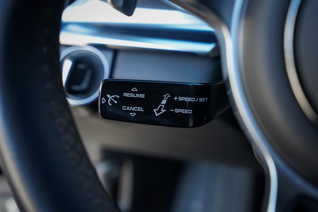 2020 Porsche Panamera GTS | AWD | Well Equipped Photo