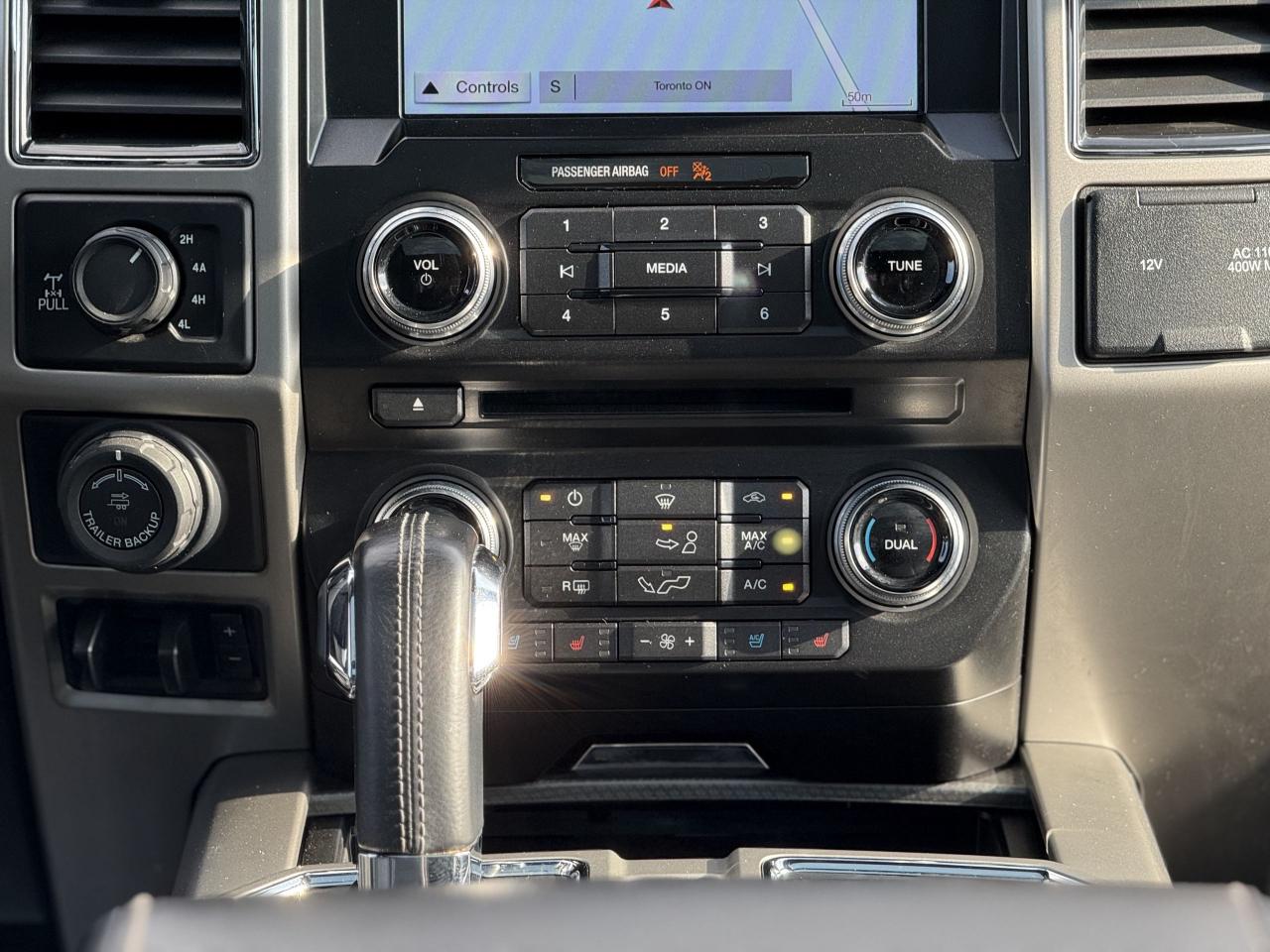 2017 Ford F-150 LARIAT 5.0 V8 | SONY SOUND | PANO | LOADED - Photo #25