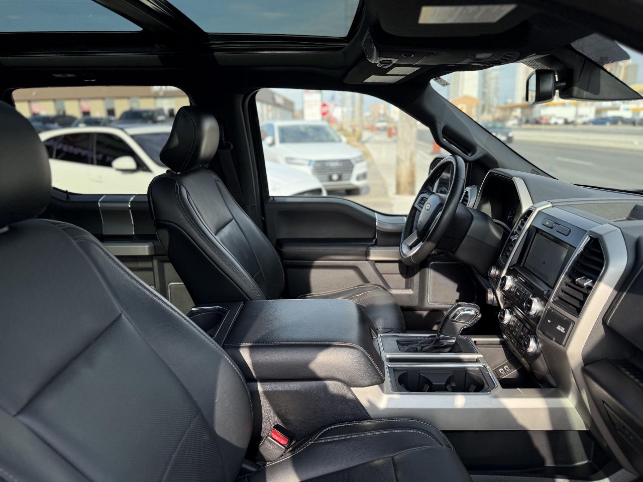 2017 Ford F-150 LARIAT 5.0 V8 | SONY SOUND | PANO | LOADED - Photo #29