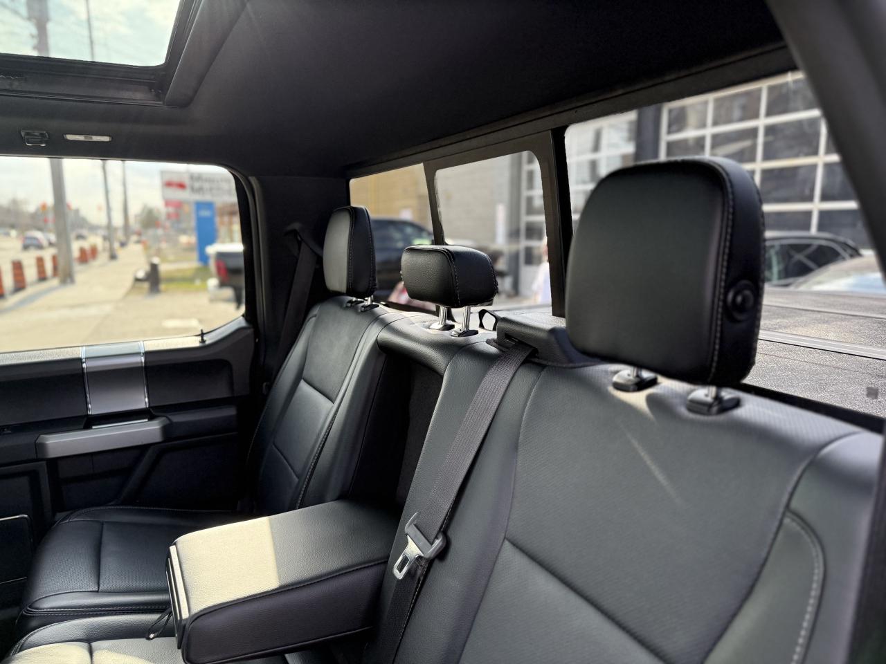 2017 Ford F-150 LARIAT 5.0 V8 | SONY SOUND | PANO | LOADED - Photo #38