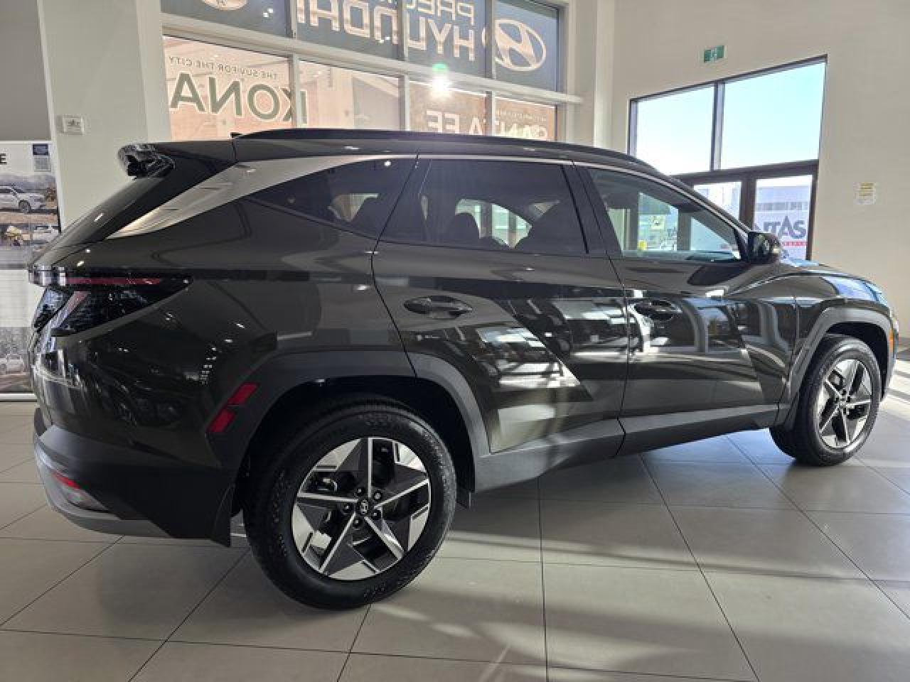 New 2025 Hyundai Tucson Preferred for sale in Calgary, AB