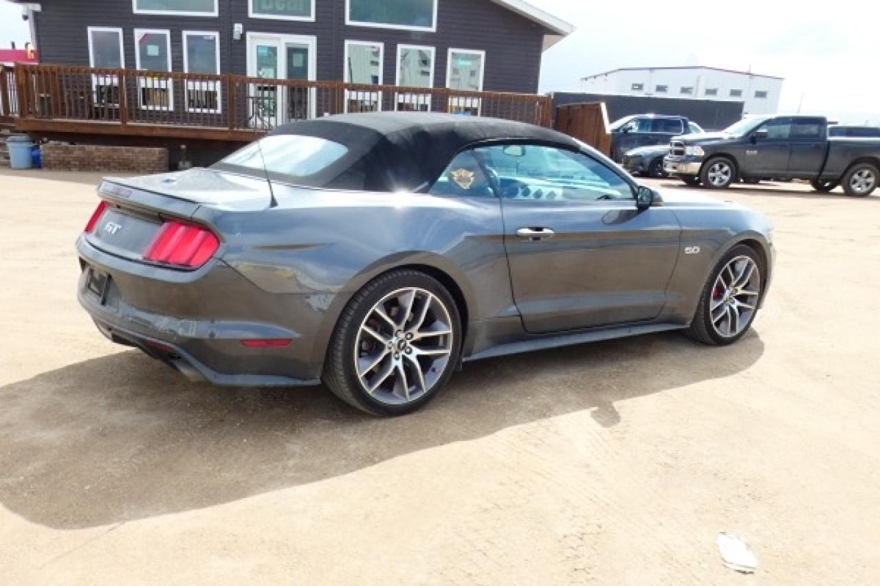 2017 Ford Mustang GT Premium 2dr Conv w/H&C L, NAV, BUC - Photo #6