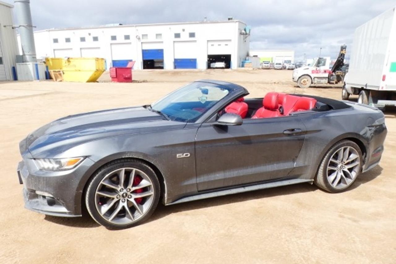2017 Ford Mustang GT Premium 2dr Conv w/H&C L, NAV, BUC - Photo #16