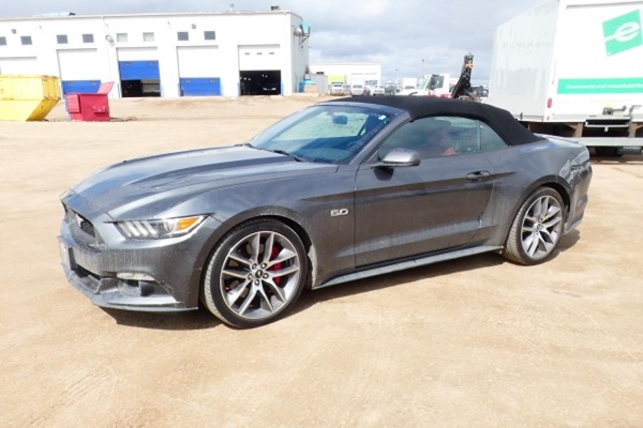 2017 Ford Mustang GT Premium 2dr Conv w/H&C L, NAV, BUC - Photo #2