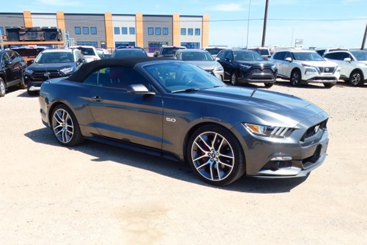 2017 Ford Mustang GT Premium 2dr Conv w/H&C L, NAV, BUC - Photo #4