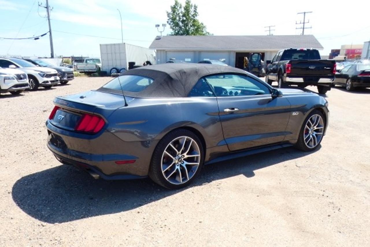 2017 Ford Mustang GT Premium 2dr Conv w/H&C L, NAV, BUC - Photo #6