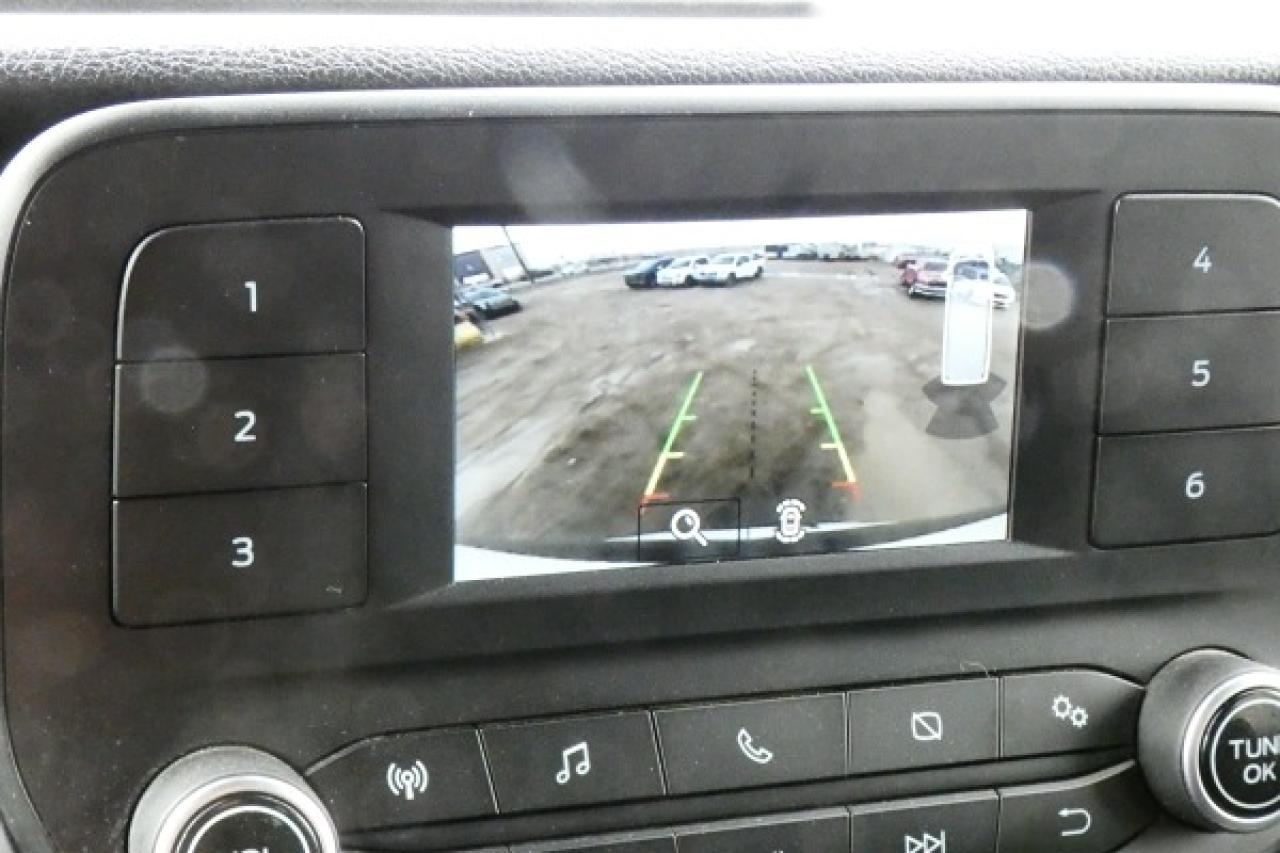 2023 Ford Transit 350 XL 12 pass. Med Roof AWD w/cloth seats, BUC - Photo #15