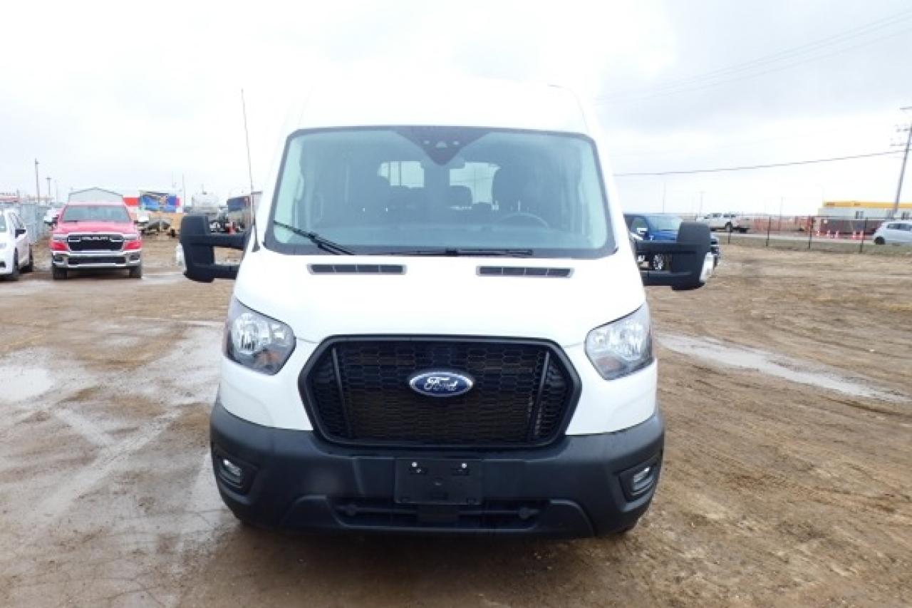 2023 Ford Transit 350 XL 12 pass. Med Roof AWD w/cloth seats, BUC - Photo #3