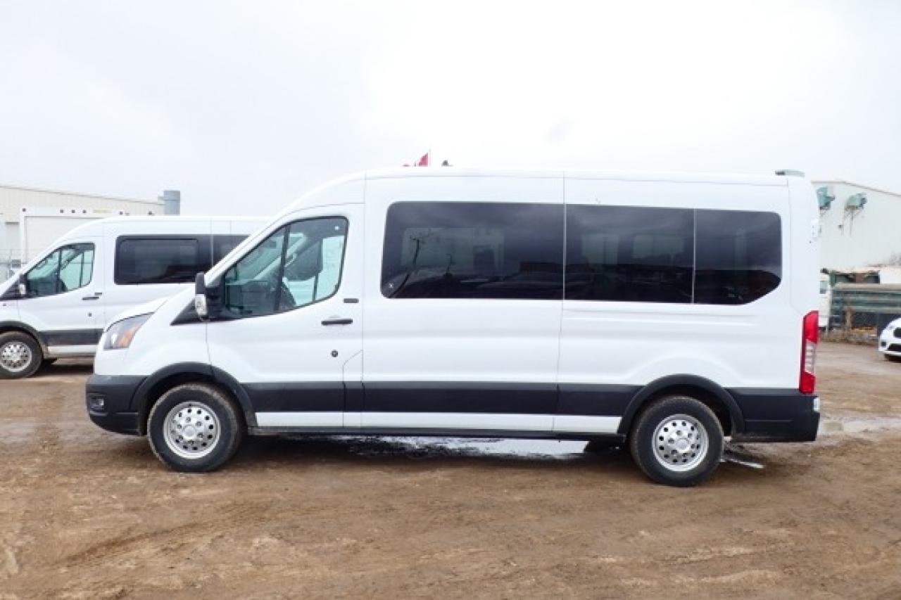 2023 Ford Transit 350 XL 12 pass. Med Roof AWD w/cloth seats, BUC - Photo #1