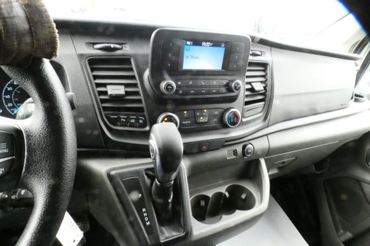 2023 Ford Transit 350 XL 12 pass. Med Roof AWD w/cloth seats, BUC - Photo #16