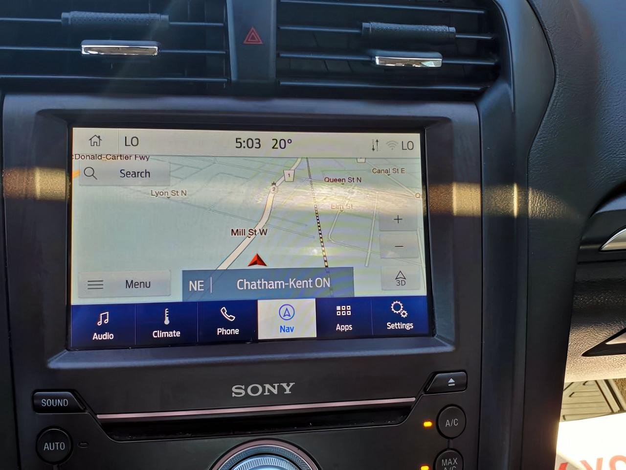 2020 Ford Fusion Hybrid Titanium-SUNROOF-LEATHER-NAVIGATION-LANE ASSIST - Photo #14