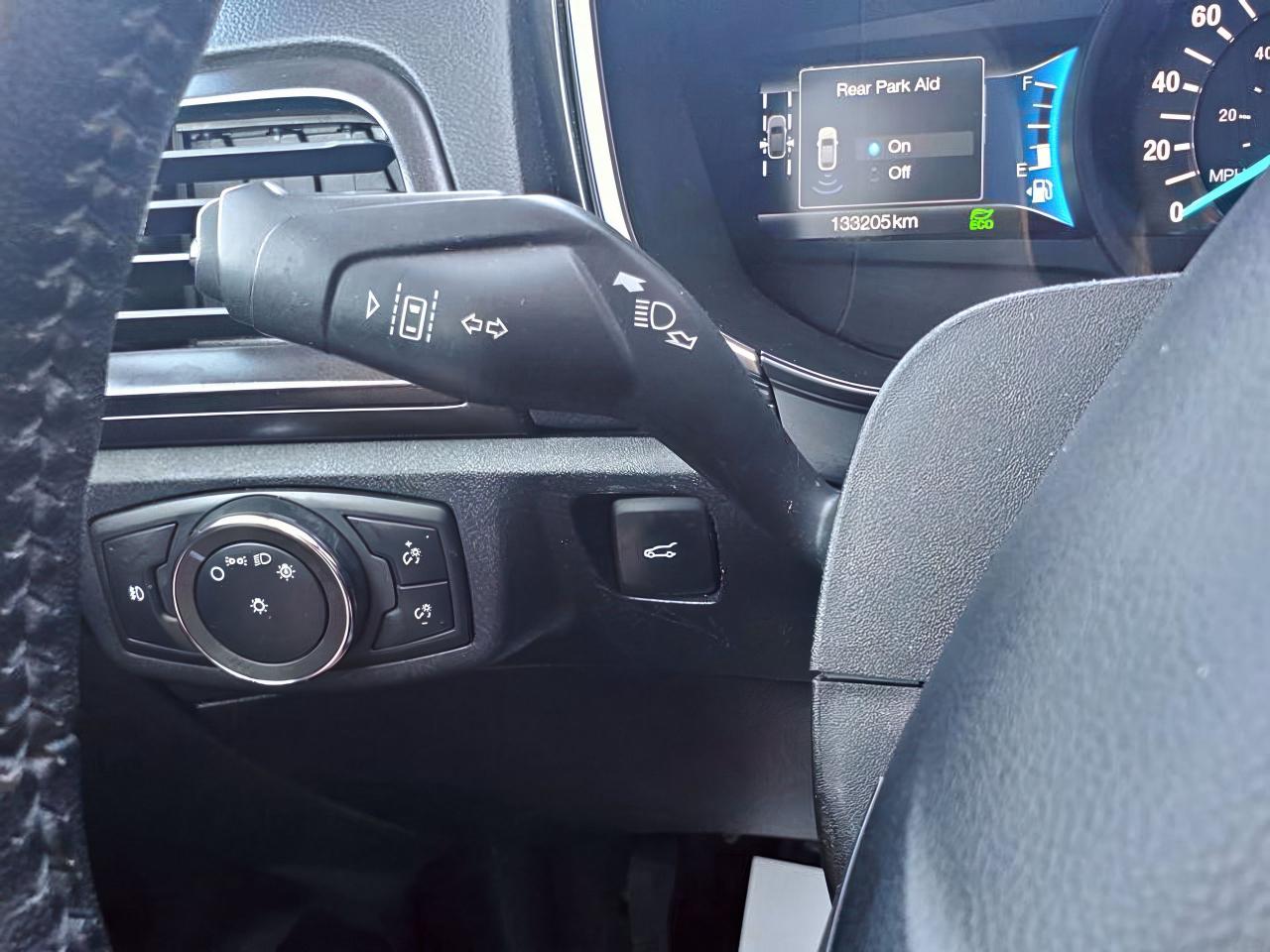 2020 Ford Fusion Hybrid Titanium-SUNROOF-LEATHER-NAVIGATION-LANE ASSIST - Photo #18