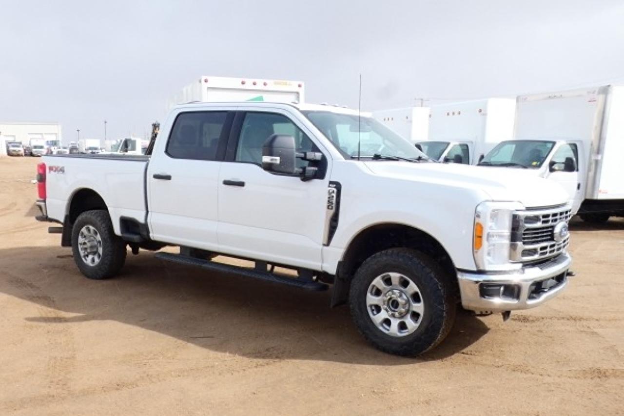 2023 Ford F-250 XLT 4WD Crew Cab 6.75' Box w/Power cloth seats,BUC - Photo #4