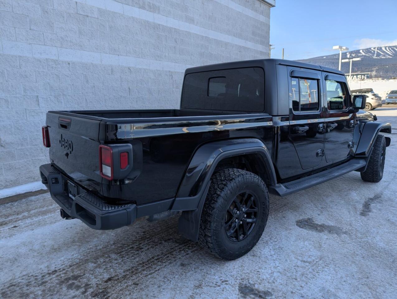 2021 Jeep Gladiator Sport S Photo