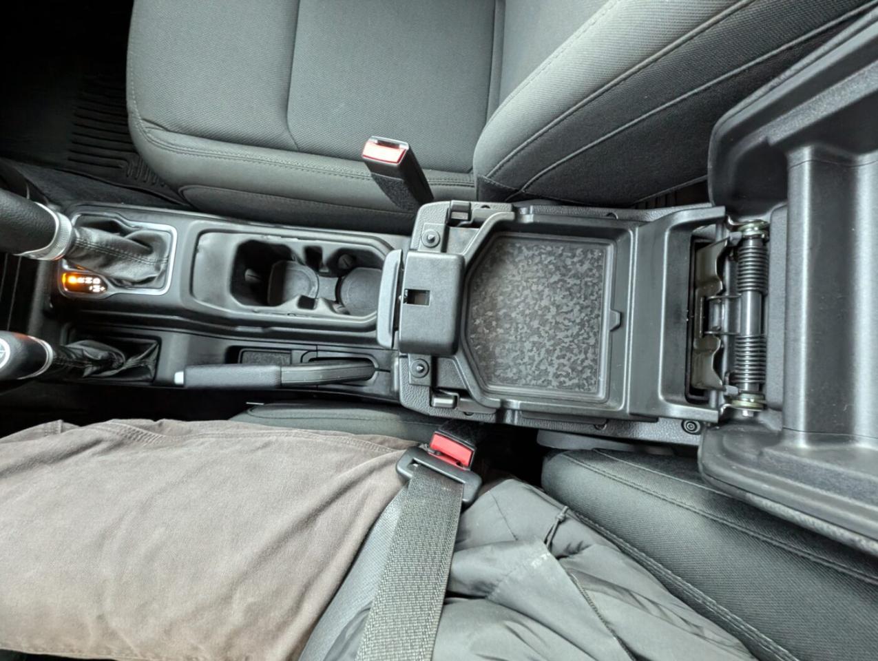 2021 Jeep Gladiator Sport S Photo