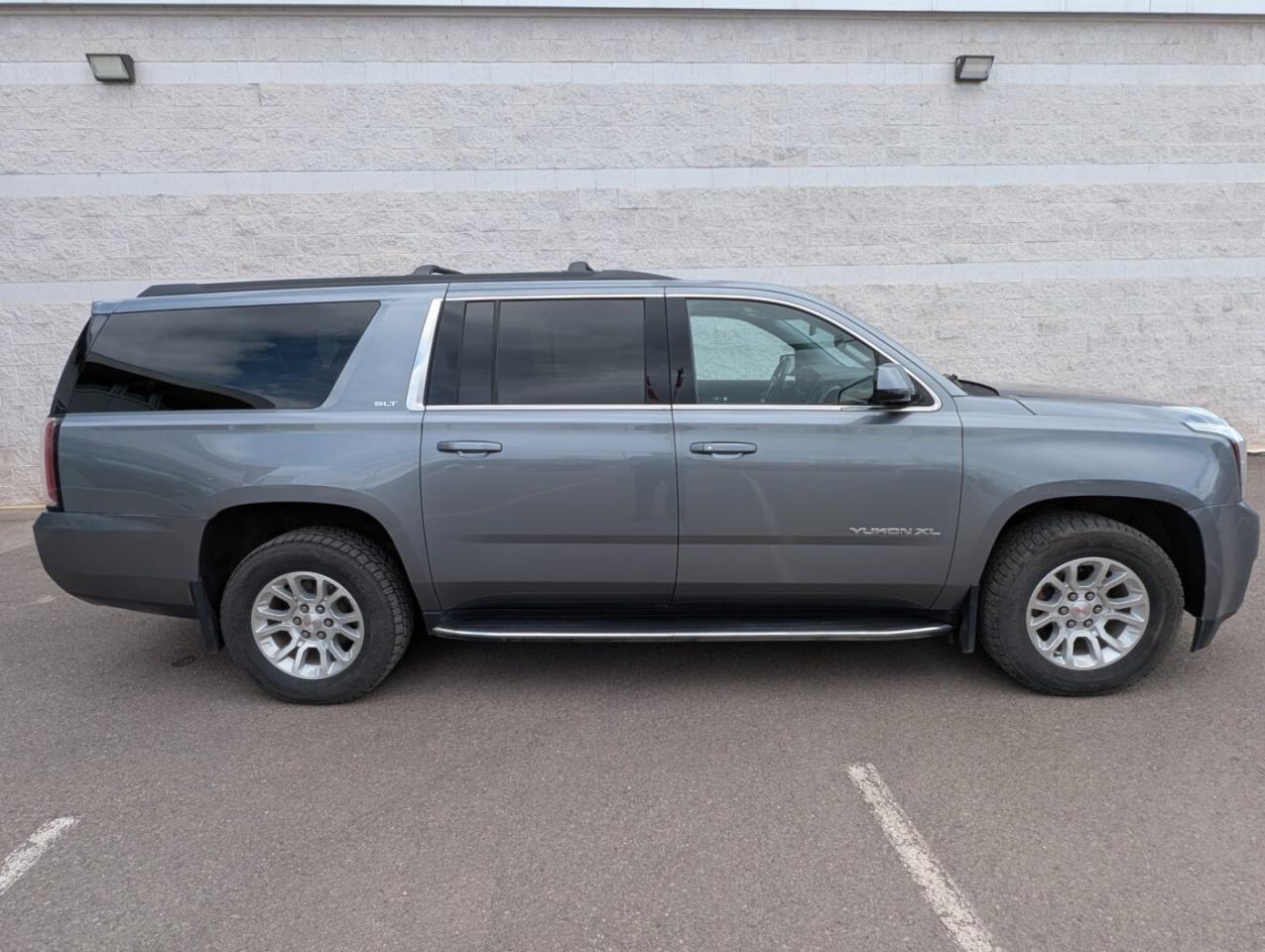 2020 GMC Yukon XL SLT Photo