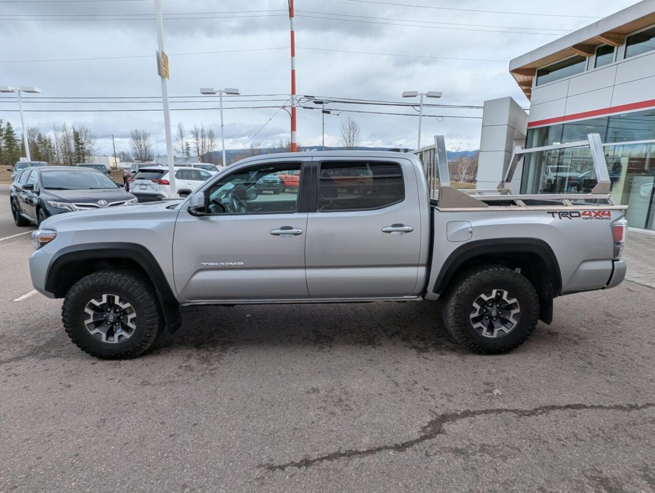 2023 Toyota Tacoma TRD OFFROAD PREMIUM Photo3