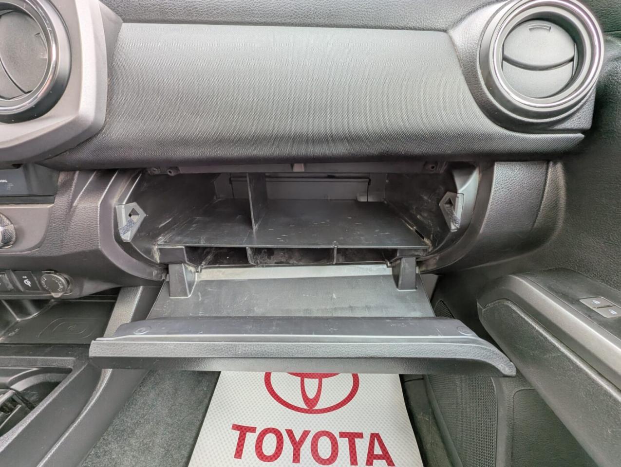 2023 Toyota Tacoma TRD OFFROAD PREMIUM Photo
