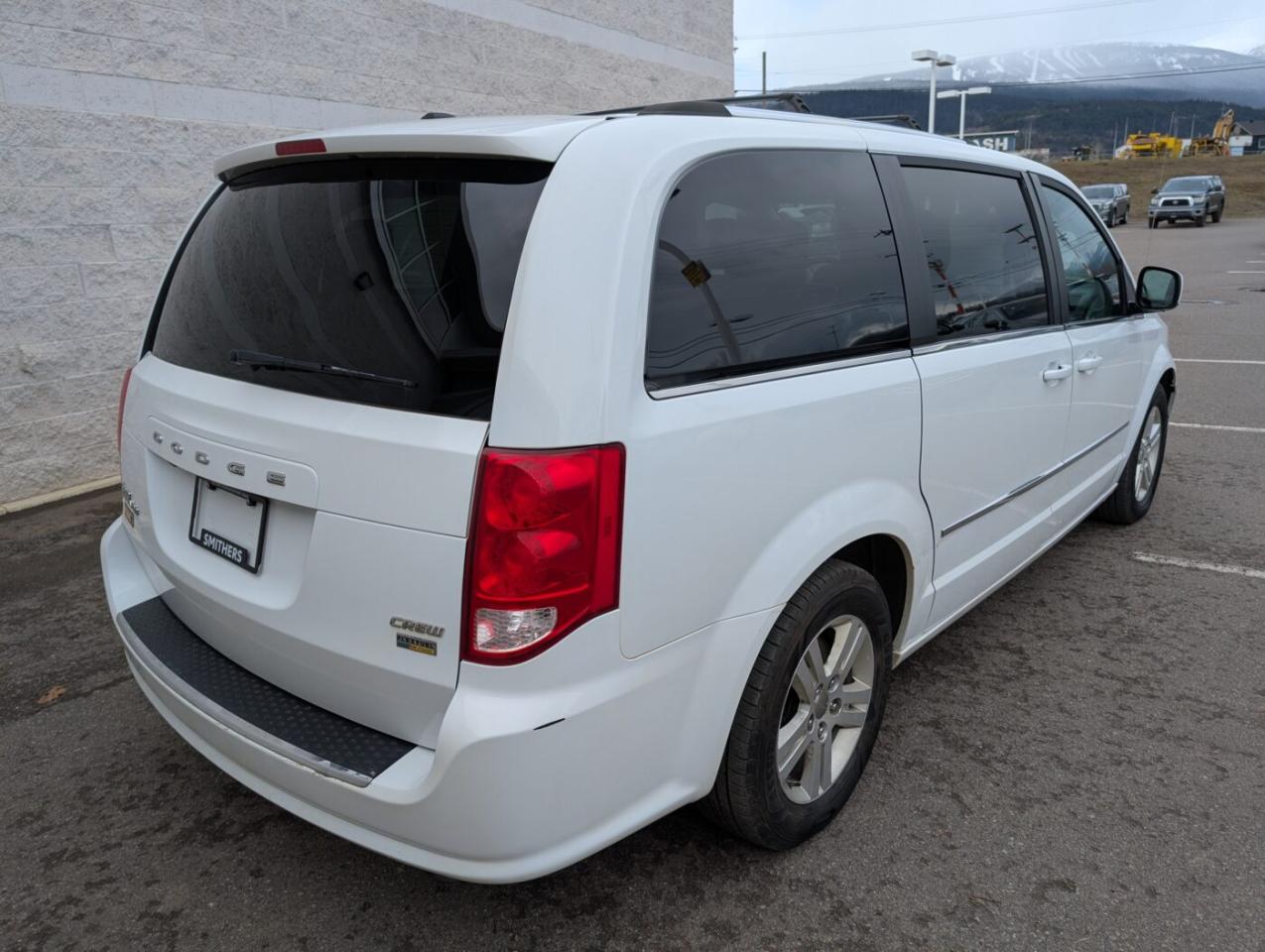2016 Dodge Grand Caravan Crew Photo