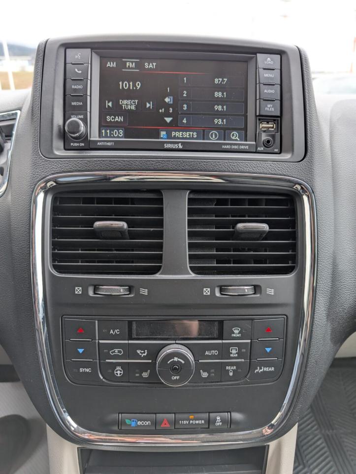 2016 Dodge Grand Caravan Crew Photo