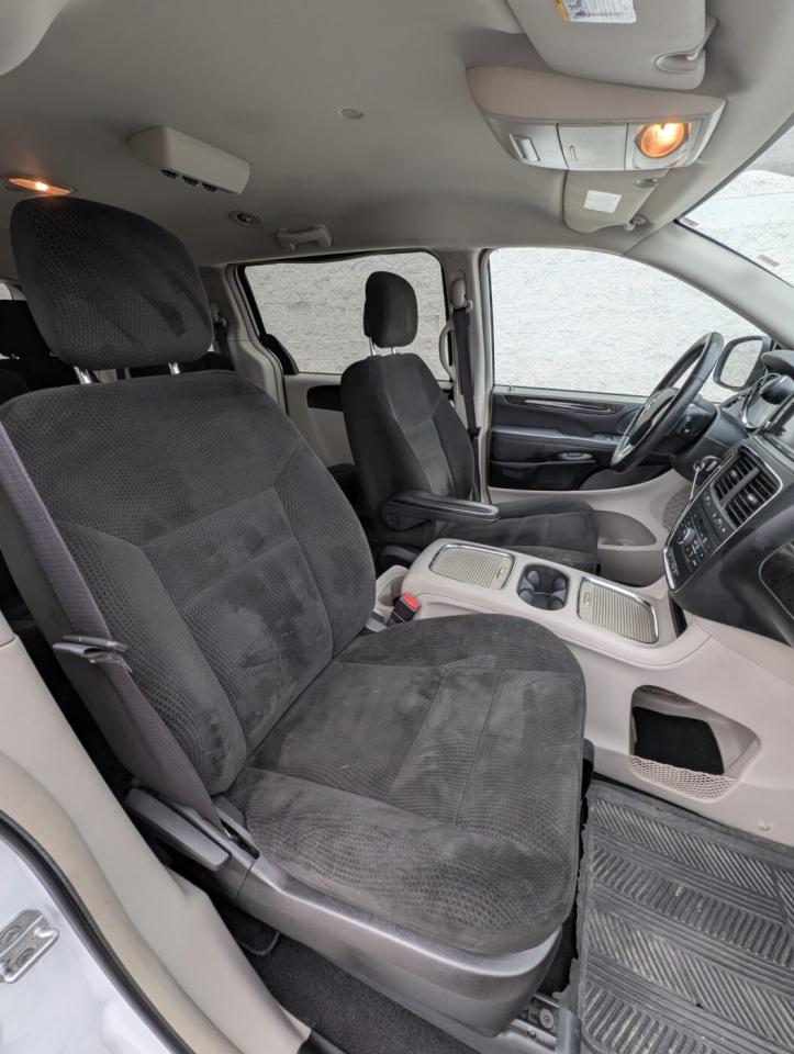 2016 Dodge Grand Caravan Crew Photo