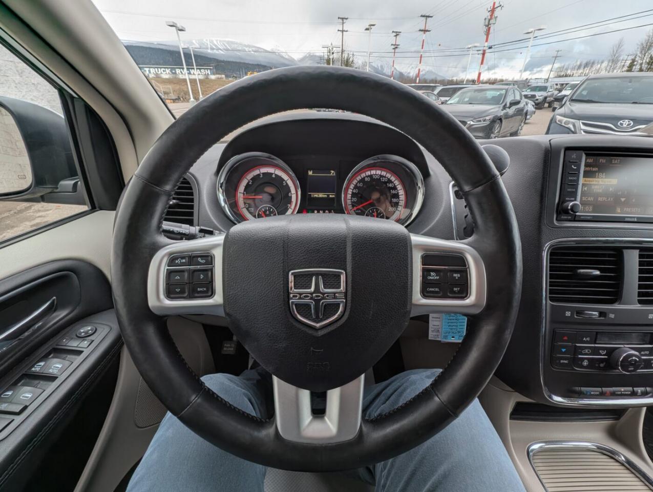 2016 Dodge Grand Caravan Crew Photo