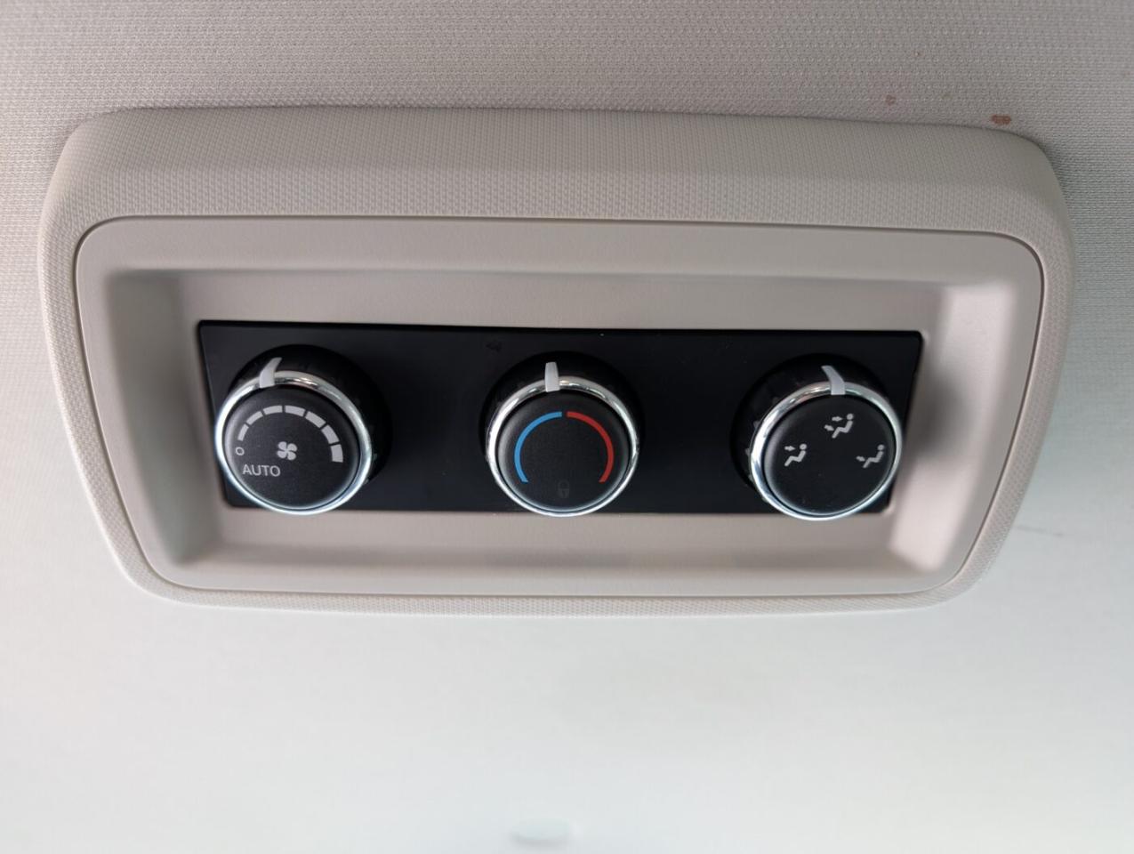 2016 Dodge Grand Caravan Crew Photo