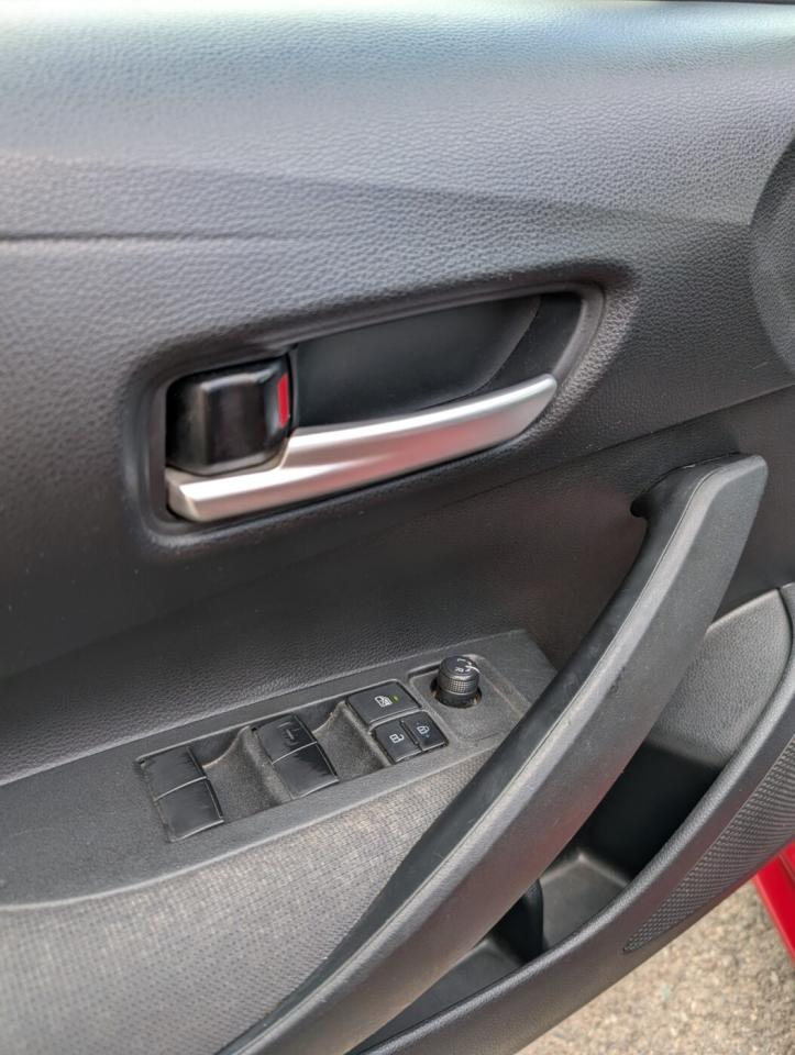 2020 Toyota Corolla LE UPGRADE Photo