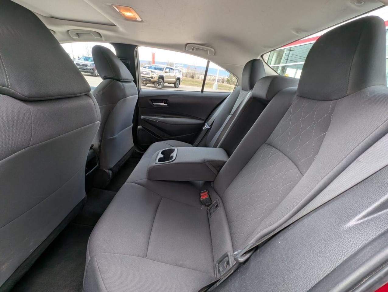 2020 Toyota Corolla LE UPGRADE Photo