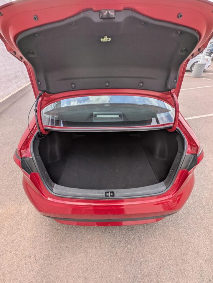 2020 Toyota Corolla LE UPGRADE Photo
