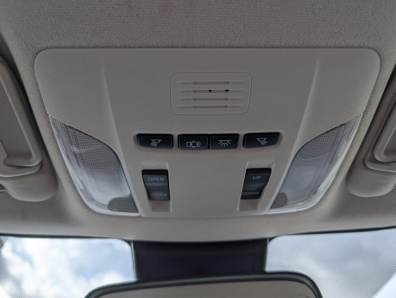 2020 Toyota Corolla LE UPGRADE Photo