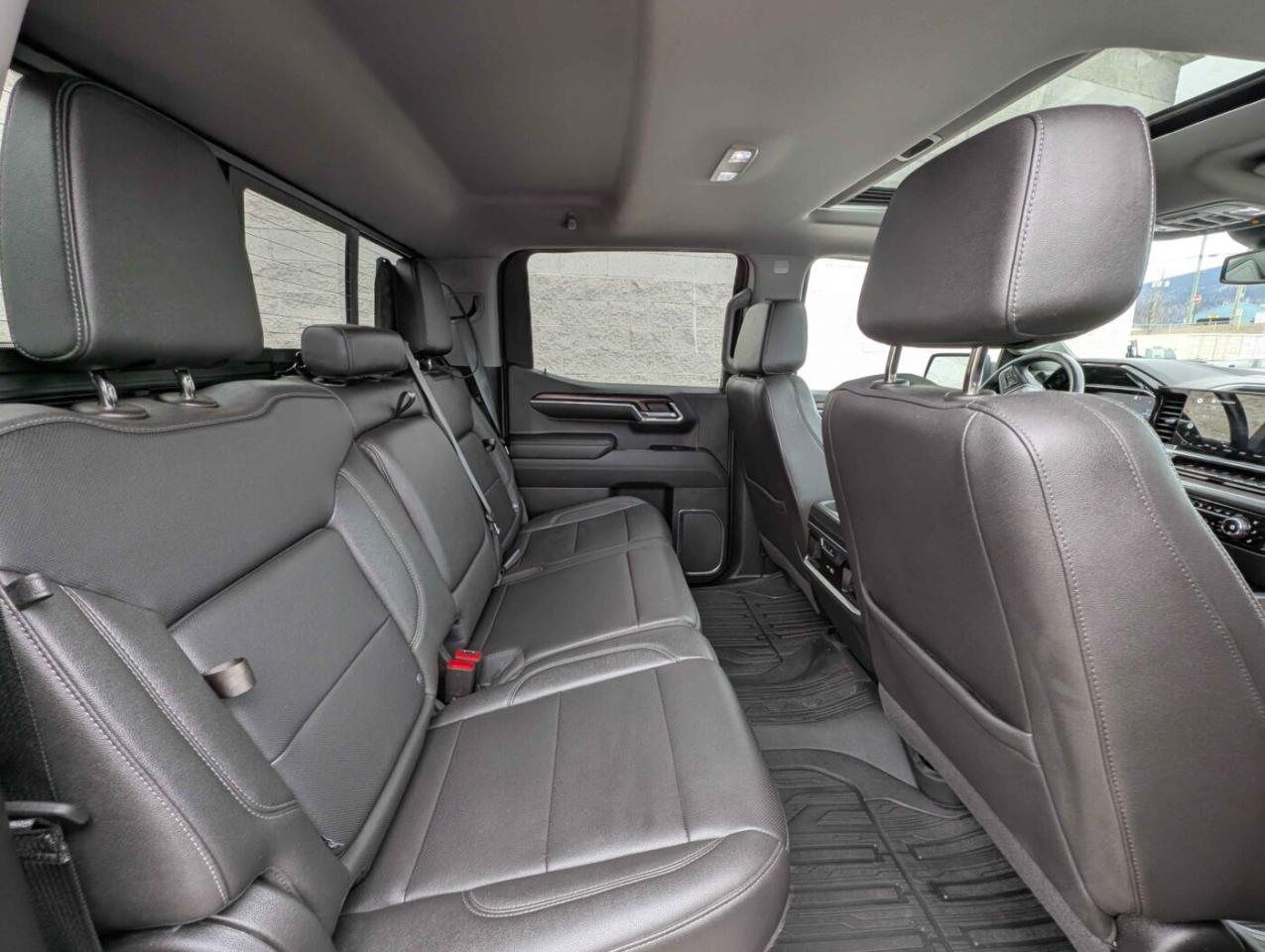 2022 GMC Sierra 1500 AT4 Photo