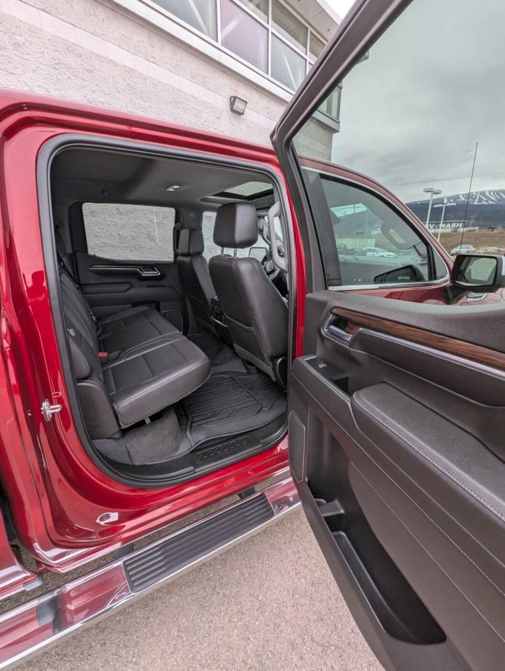 2022 GMC Sierra 1500 AT4 Photo
