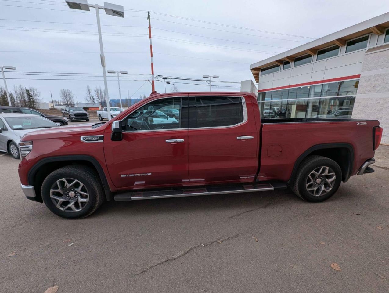 2022 GMC Sierra 1500 AT4 Photo3