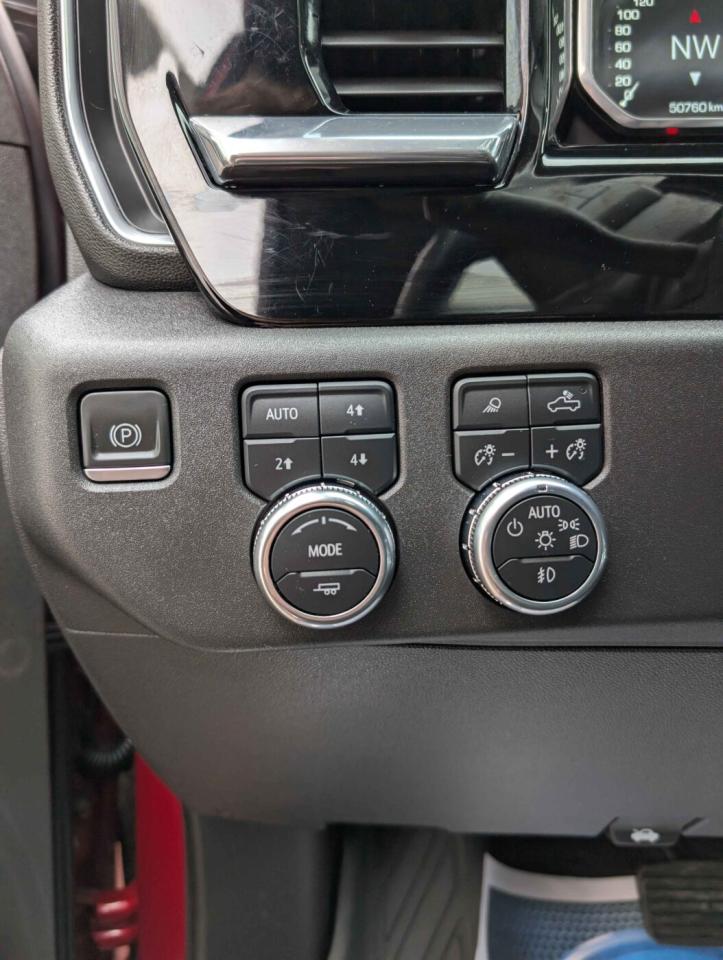 2022 GMC Sierra 1500 AT4 Photo