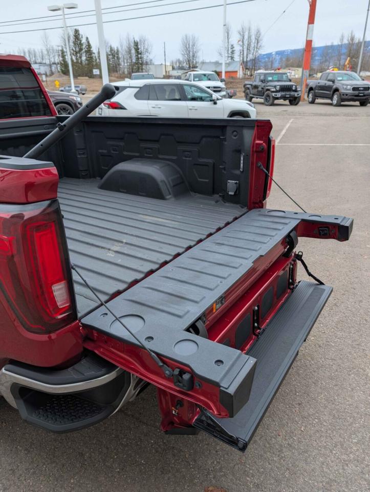 2022 GMC Sierra 1500 AT4 Photo
